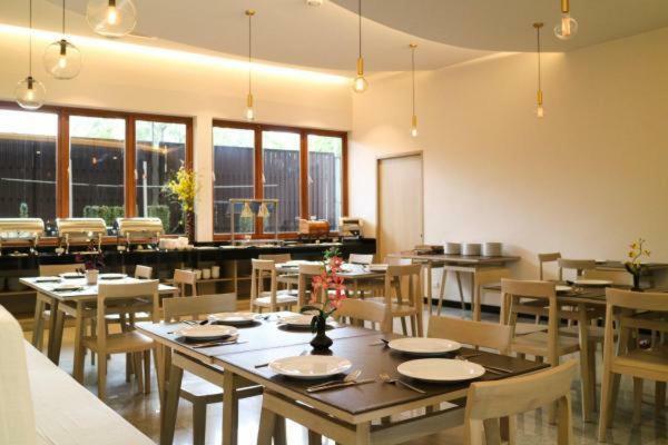 Ca Hotel And Residence Phuket - Sha Extra Plus Екстериор снимка